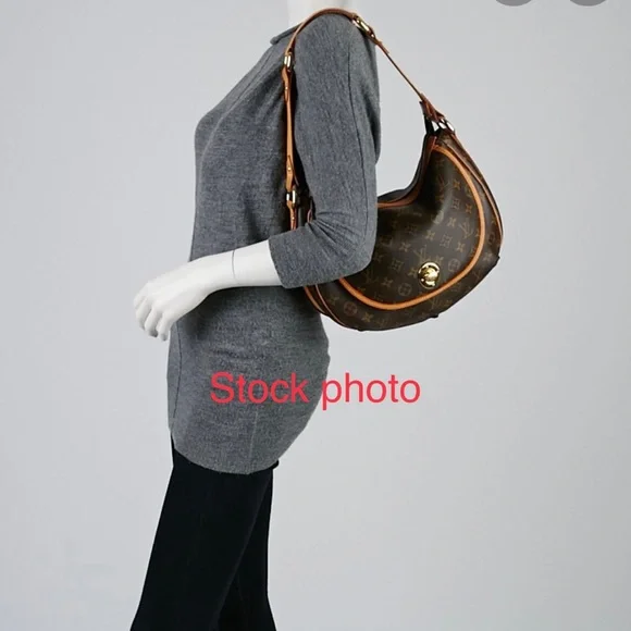 Authentic Louis Vuitton Tulum PM - Picture 3 of 17